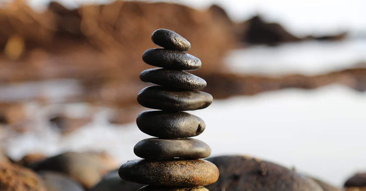 scopri i benefici della meditazione per rilassare la mente e ritrovare l'equilibrio interiore. questa pratica ancestrale ti guida verso la serenità, migliora la tua concentrazione e promuove il benessere quotidiano. immergiti in un viaggio di rilassamento e consapevolezza.