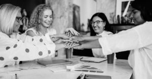 découvrez comment cultiver la confiance créative pour libérer votre potentiel artistique. apprenez des techniques et des stratégies pour surmonter les bloqueurs et oser exprimer vos idées originelles avec assurance.